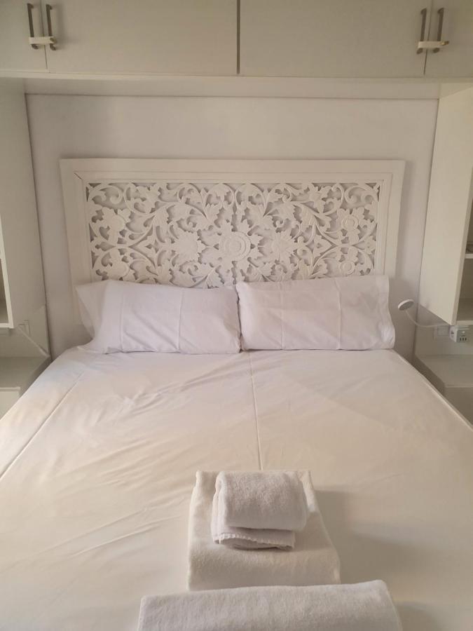 Beautiful Apartment With Terrace San Basilio Севиля Екстериор снимка